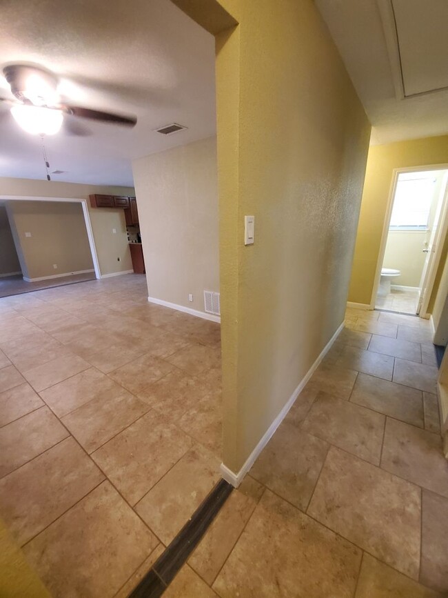 Building Photo - Make yourself at home!
