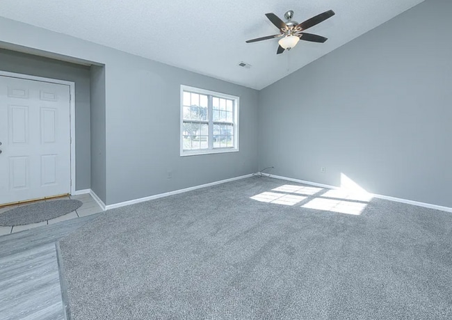 Building Photo - 101 Mimosa Ln