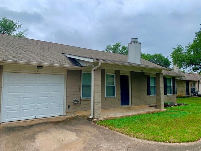 Building Photo - 600 Hedgewood Dr
