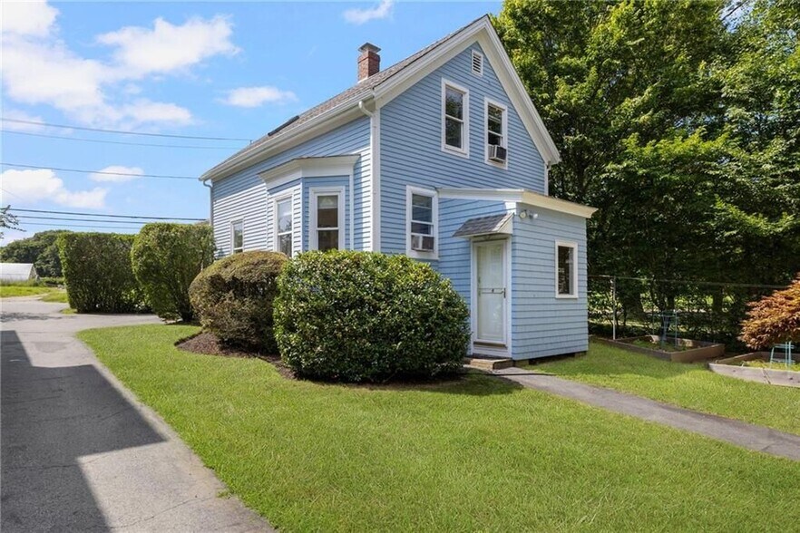 Building Photo - 272 Boulevard