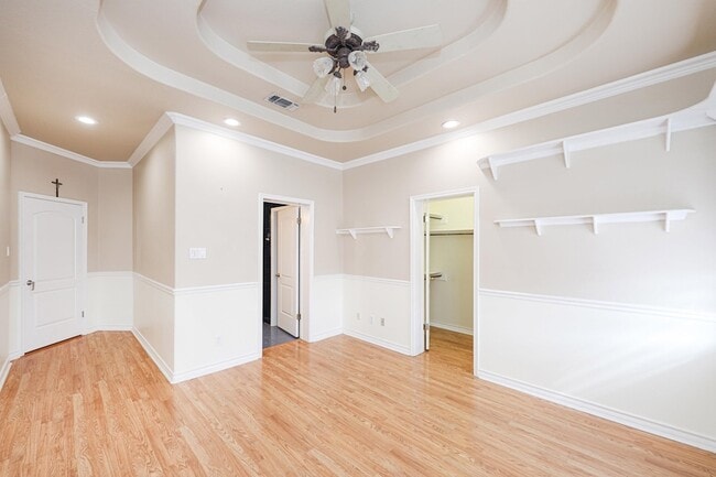 Building Photo - 314 Bordeaux Dr