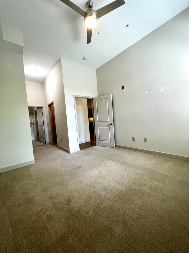 Building Photo - 601 Sylvan Hts Wy