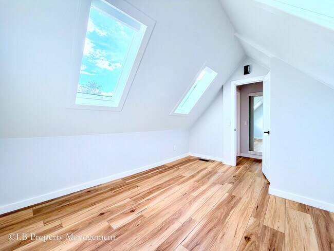 Building Photo - 1107 N Downing St