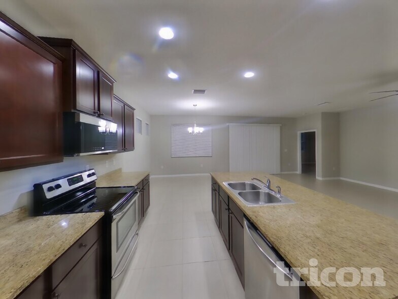 Building Photo - 13513 Paddington Wy