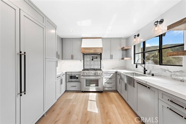 Building Photo - 980 Meadowlark Ln