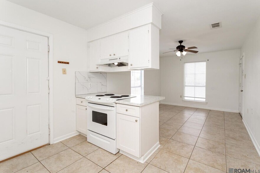 Building Photo - 3431 Brightside Dr