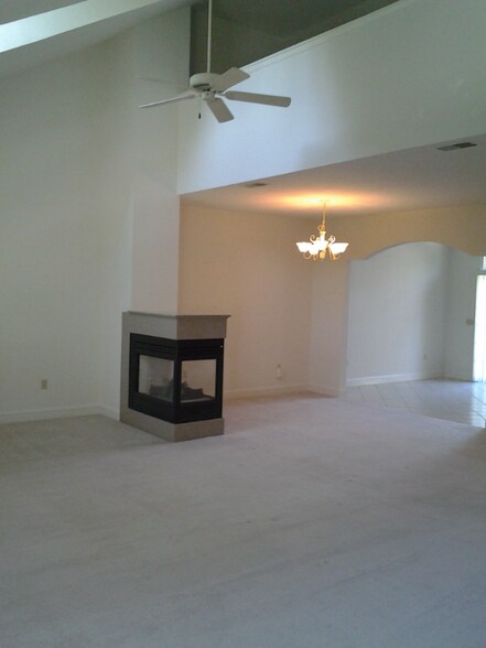 Building Photo - 2769 West Blvd