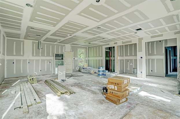 Building Photo - 8618 Valley Song Dr