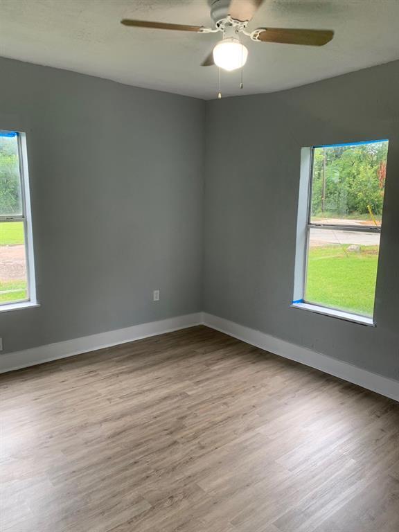 Building Photo - 1411 Miles St