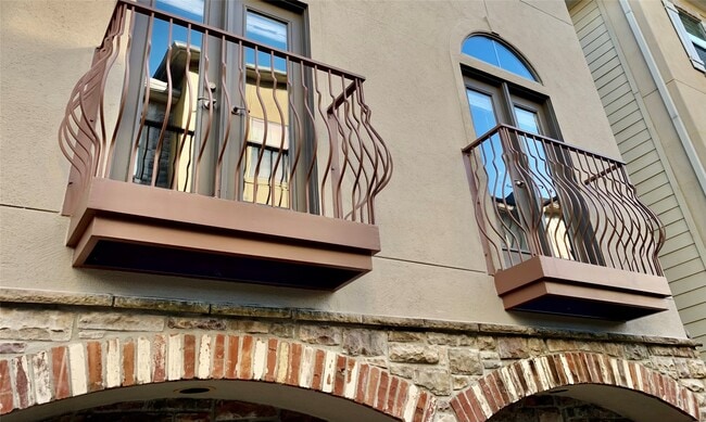 Building Photo - 542 Bomar St