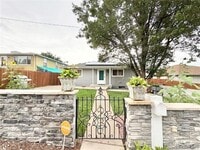 Building Photo - 1285 W Gill Pl