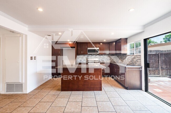 Building Photo - 9781 Karmont Ave