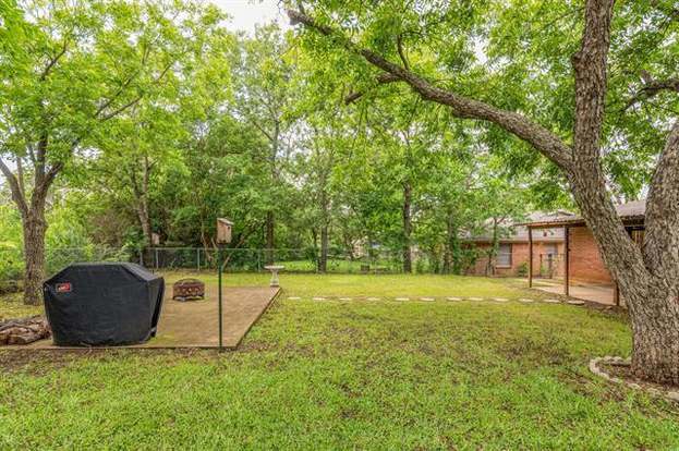 Building Photo - 720 Chisholm Trail