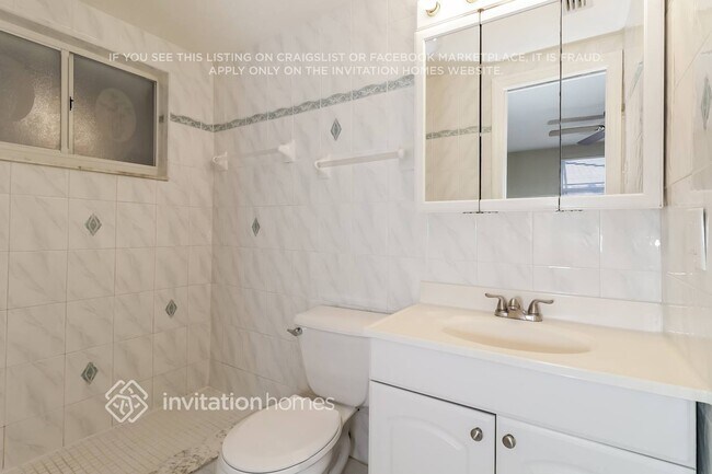 Building Photo - 3309 Seffner Dr