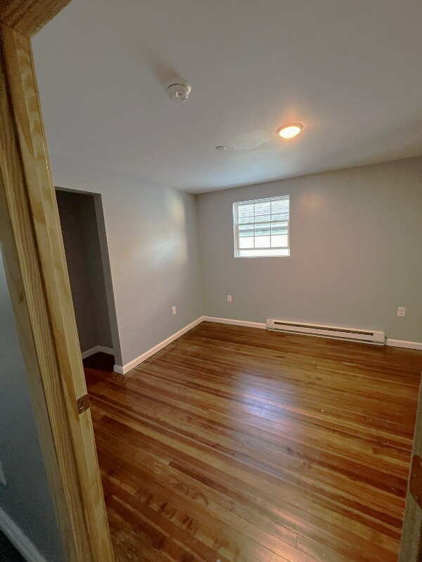 Building Photo - 19 Rutter St