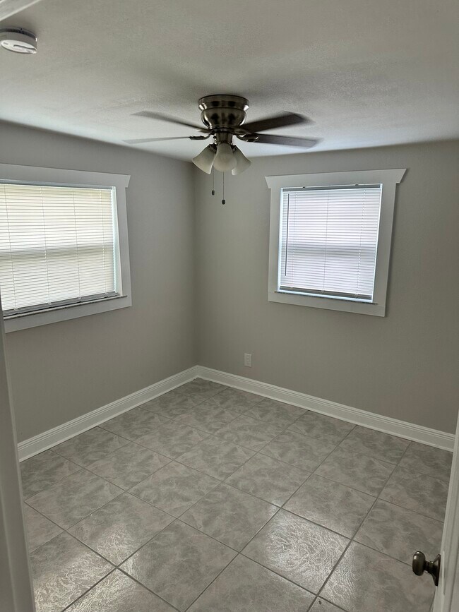 Building Photo - 5224 100th Way N