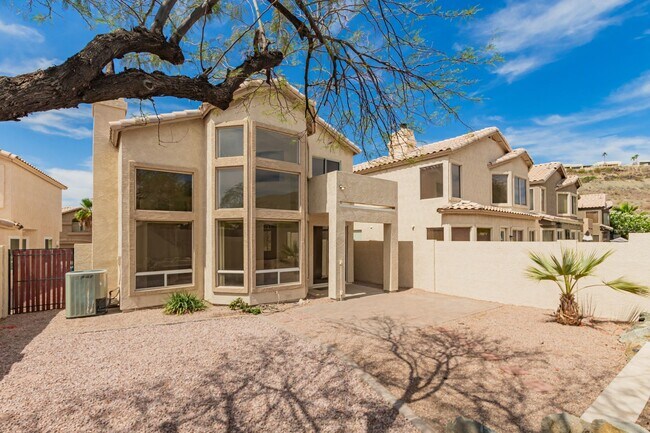 Building Photo - Ahwatukee Foothills Home in Prime Location!