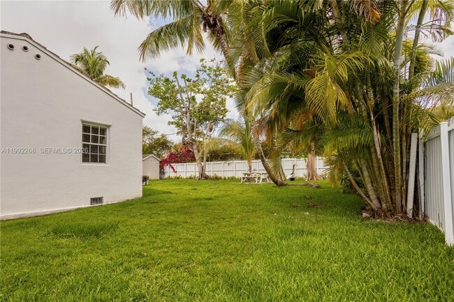 Building Photo - 5755 Devonshire Blvd