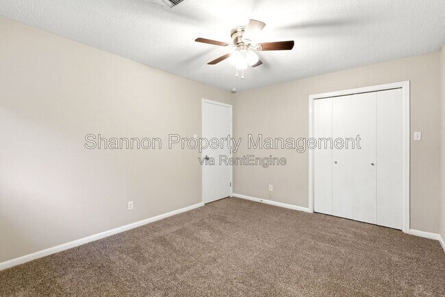 Building Photo - 6307 Jadecrest Dr