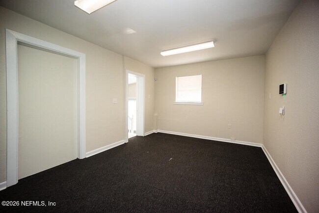 Building Photo - 1794 Rogero Rd