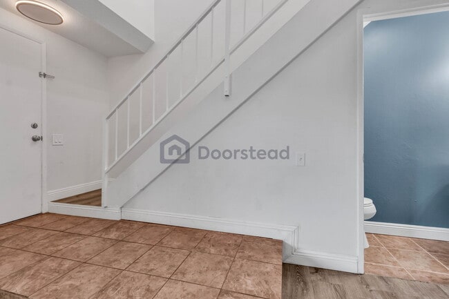 Building Photo - 8075 Caminito de Pizza