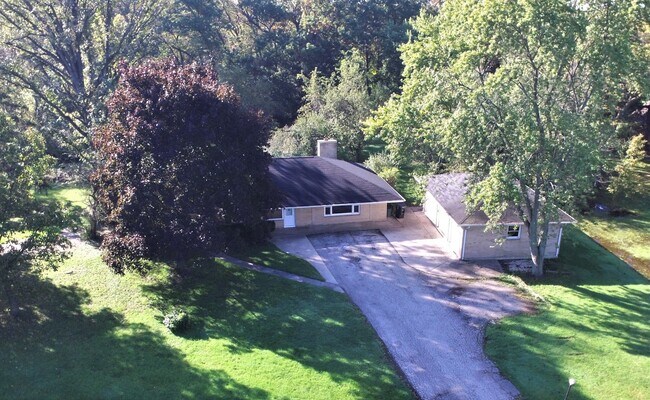 Building Photo - 1965 Buckley Rd