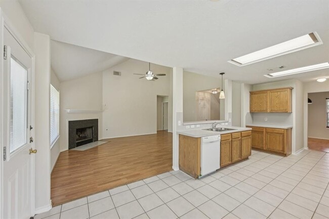 Building Photo - 15403 Court Amber Trail