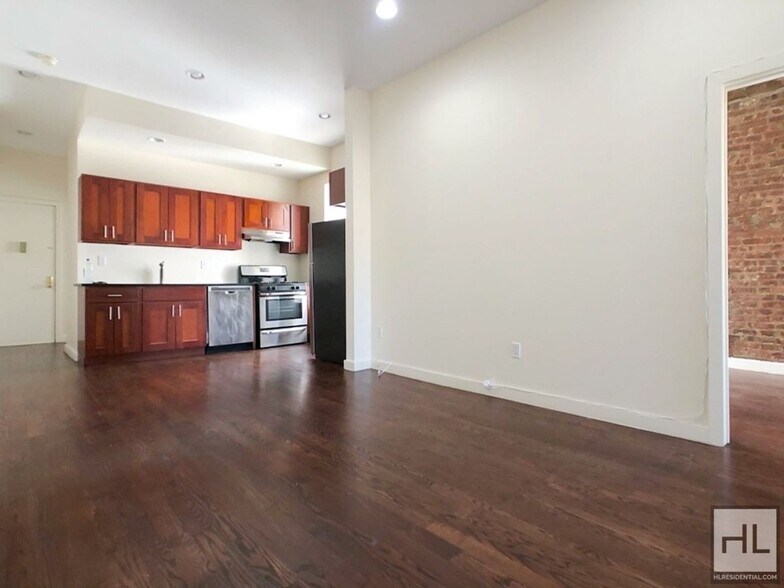 Building Photo - NOSTRAND AVENUE / Spacious 4-bed, 1-bath /...