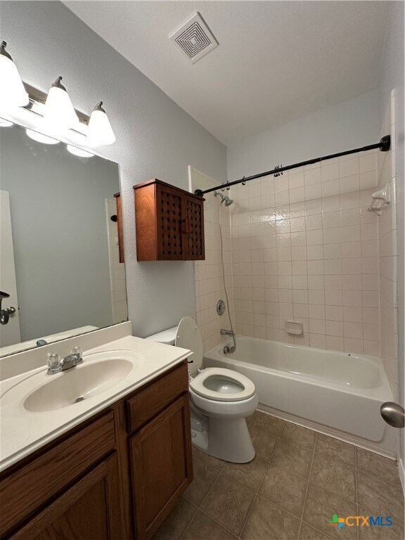 Building Photo - 2119 Belvedere Ct
