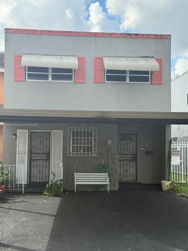 Building Photo - 1630 W 74th St