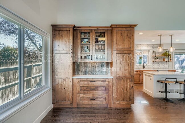 Building Photo - 11622 W 84th Pl