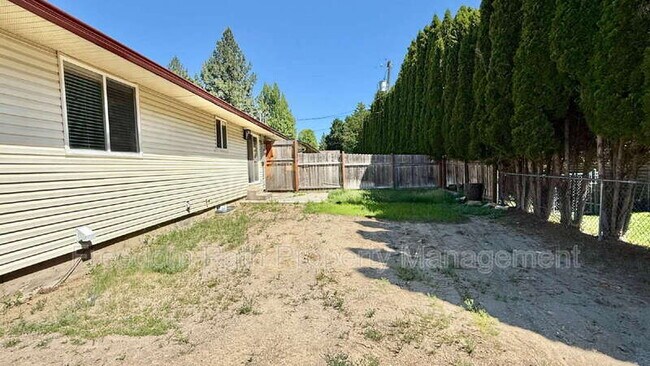 Building Photo - 3102 N 19th St