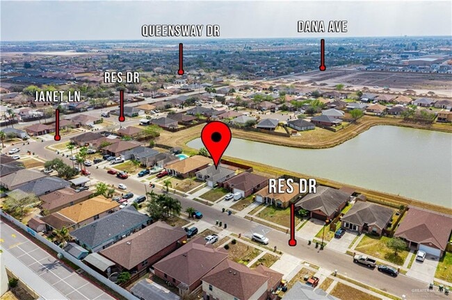 Building Photo - 19 Res Dr