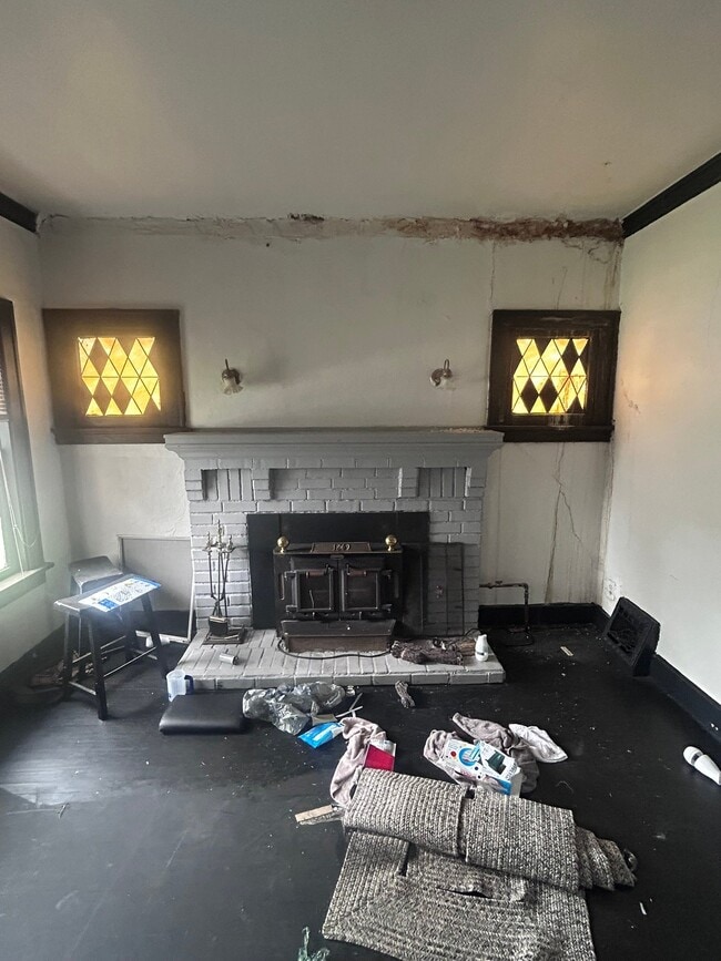 Building Photo - 725 N 39th St