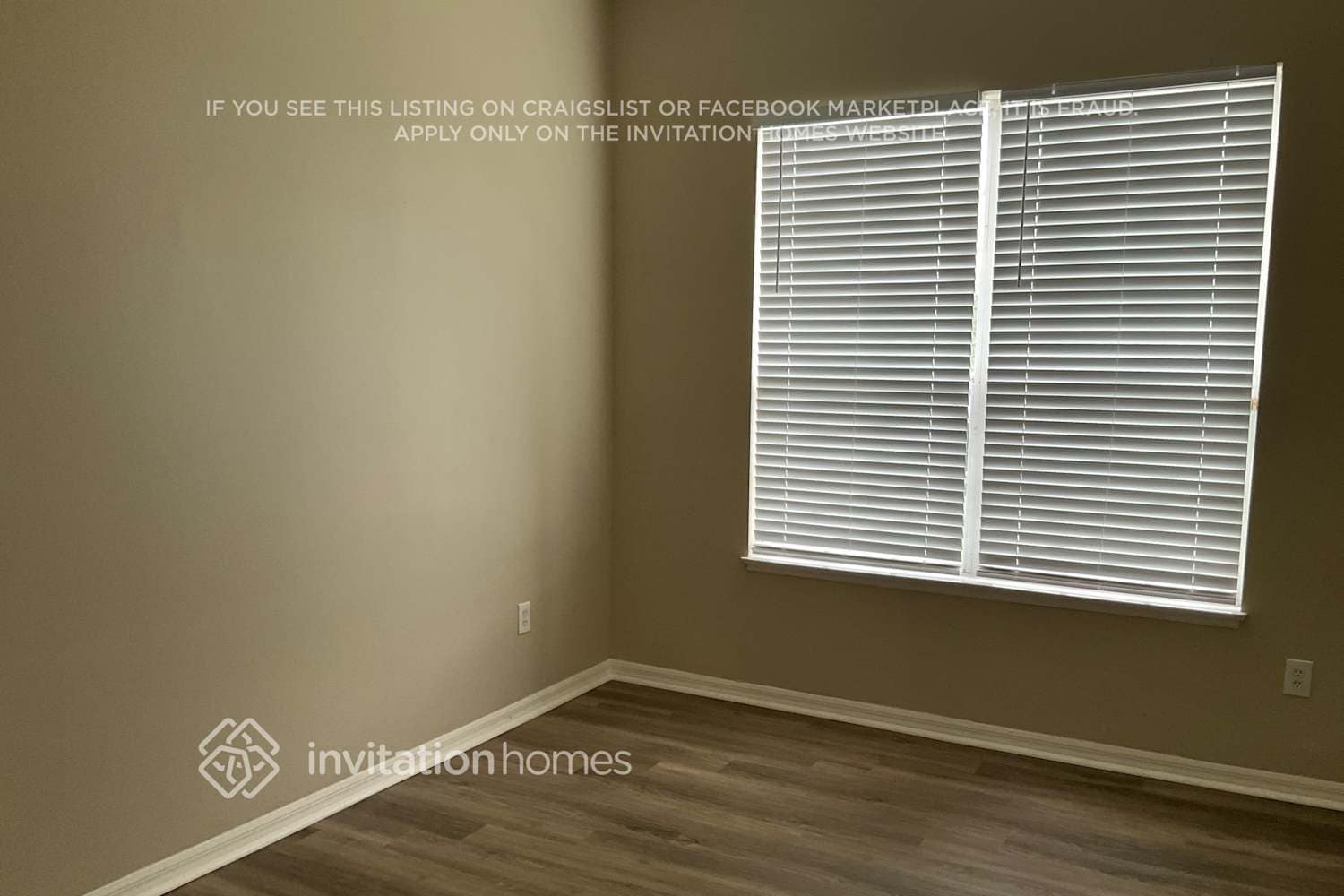 Building Photo - 1543 Sun Meadow Dr