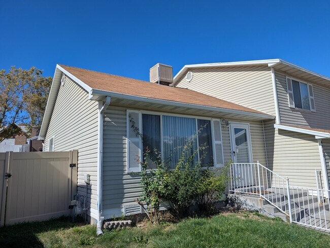 Building Photo - 4808 Erin Ln