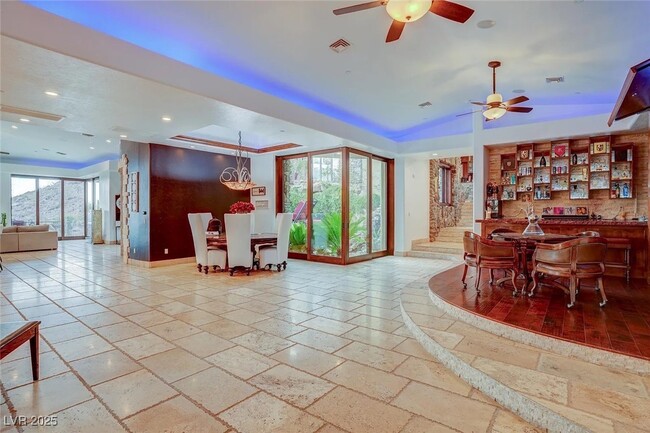 Building Photo - 1608 Liege Dr