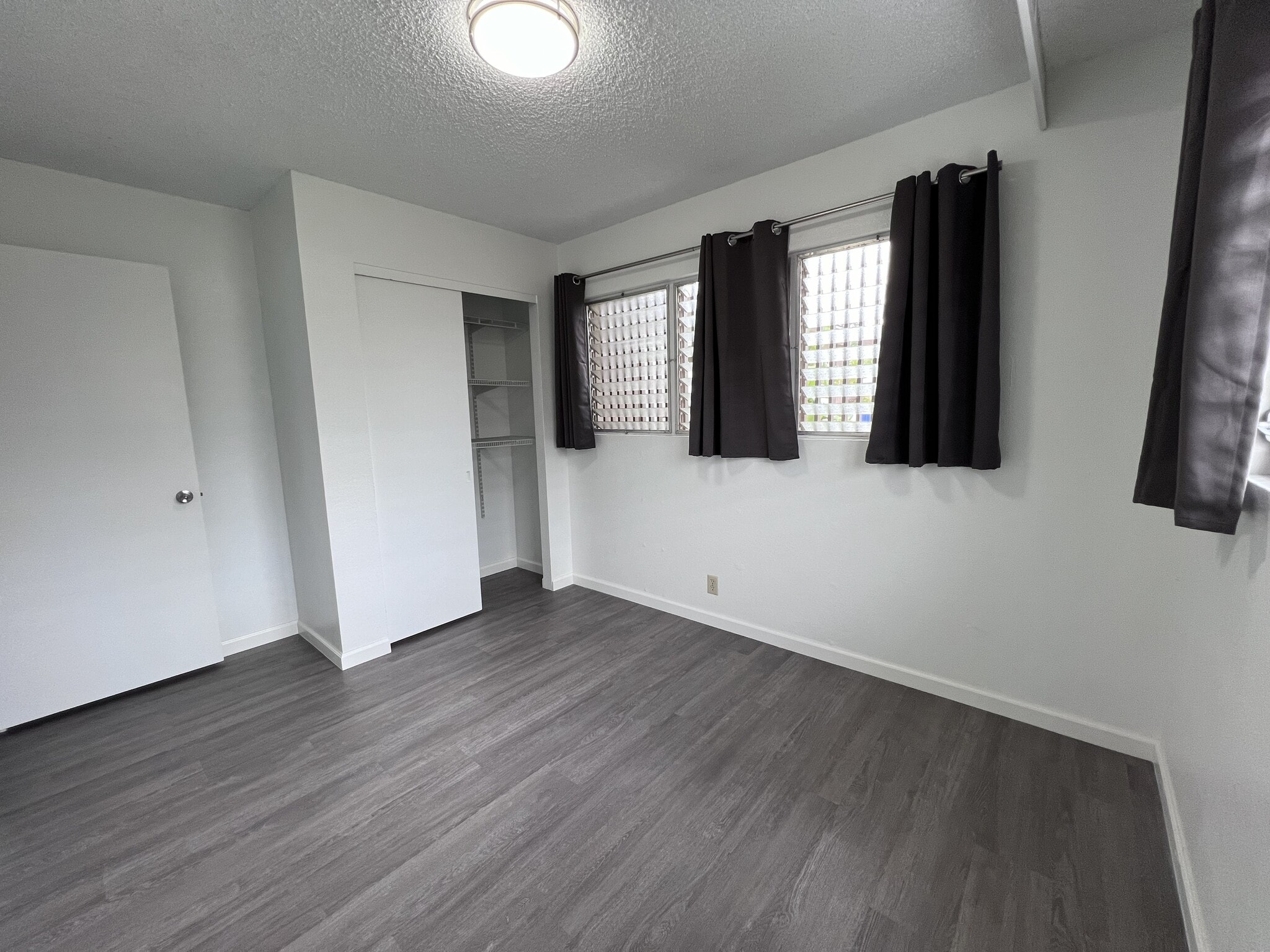 Building Photo - 94-693 Kamalo St