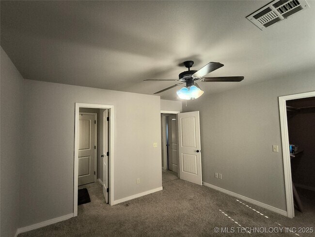 Building Photo - 4724 S 168th E Ave