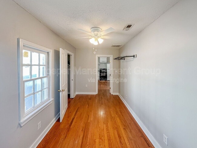 Building Photo - 35 Hanover St