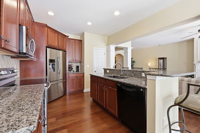 Building Photo - 4008 La Crema Dr