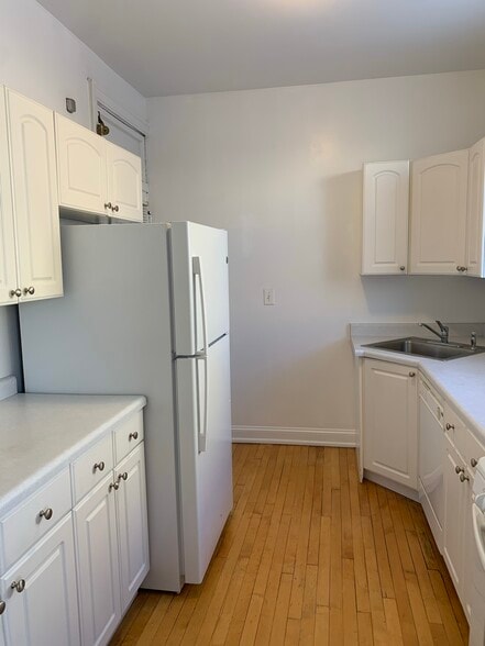 Building Photo - 1509 Oak Ave