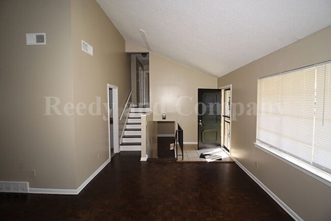 Building Photo - 4558 Almo Ave