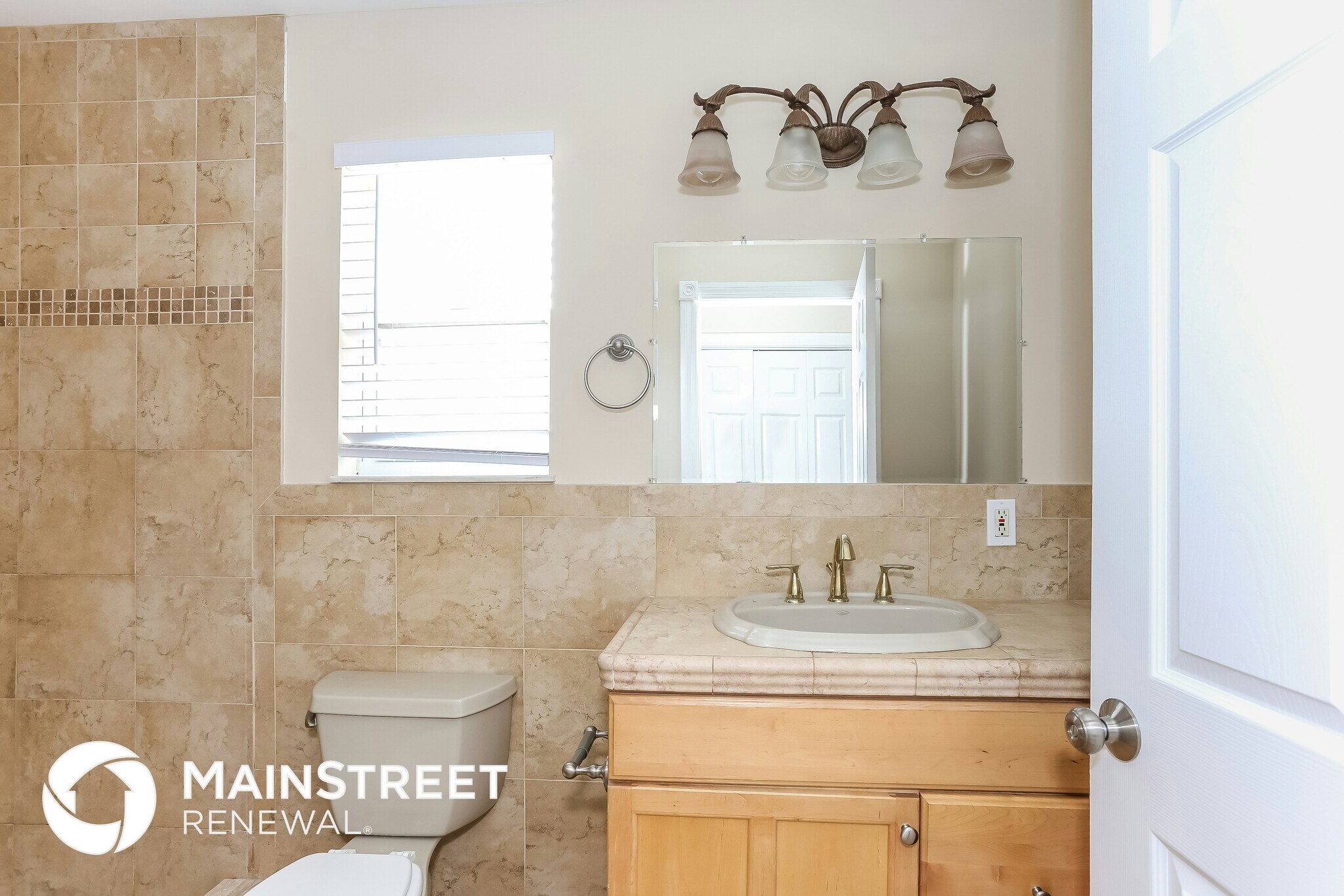 Building Photo - 14623 Sunset Dr