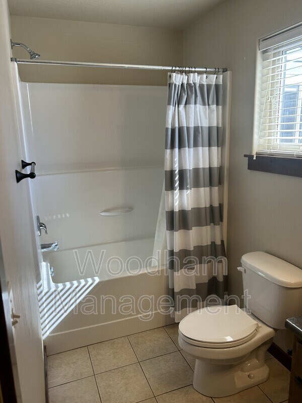 Building Photo - 103 Covey Ct