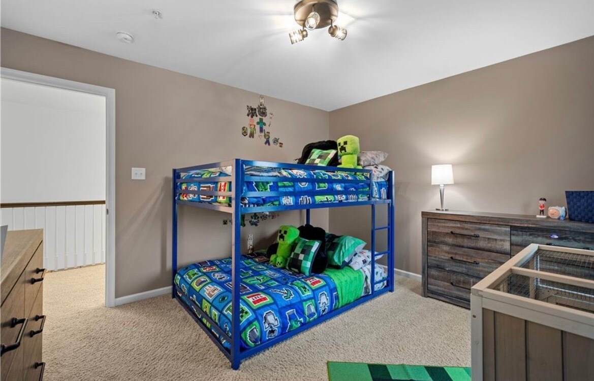 Building Photo - 294 Maple Ridge Dr