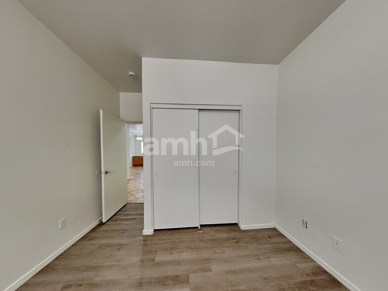 Building Photo - 8211 W Forest Grove Ave