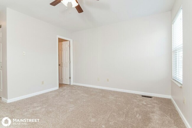 Building Photo - 1201 Garden Village Dr, Florissant, MO 63031