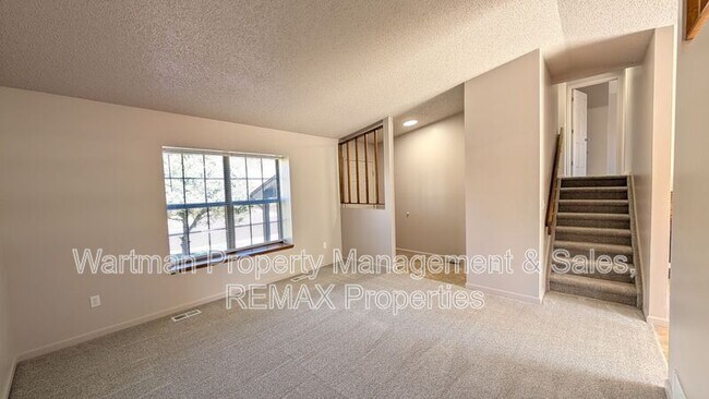 Building Photo - 5480 Mule Deer Dr