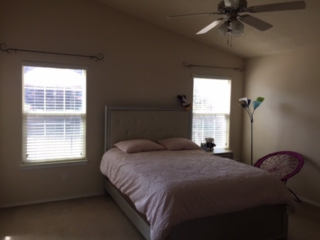 Building Photo - 3 Bedroom, 2 Bathroom Home near Unser & La...